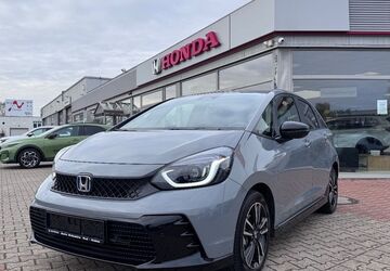 Honda Jazz 9.000 km 24.450 &euro; Dinslaken 46539