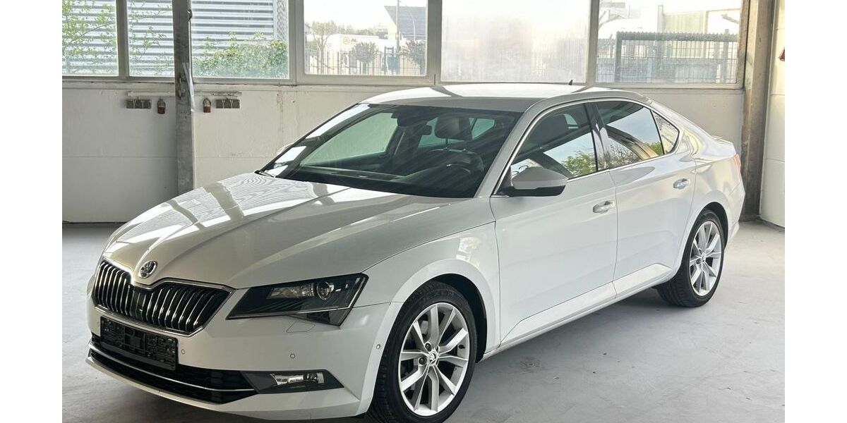 Skoda Superb 183.029 km 12.690 &euro; Borken 46325