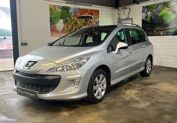 Peugeot 308 139.386 km 2.990 &euro; Wesel 46487