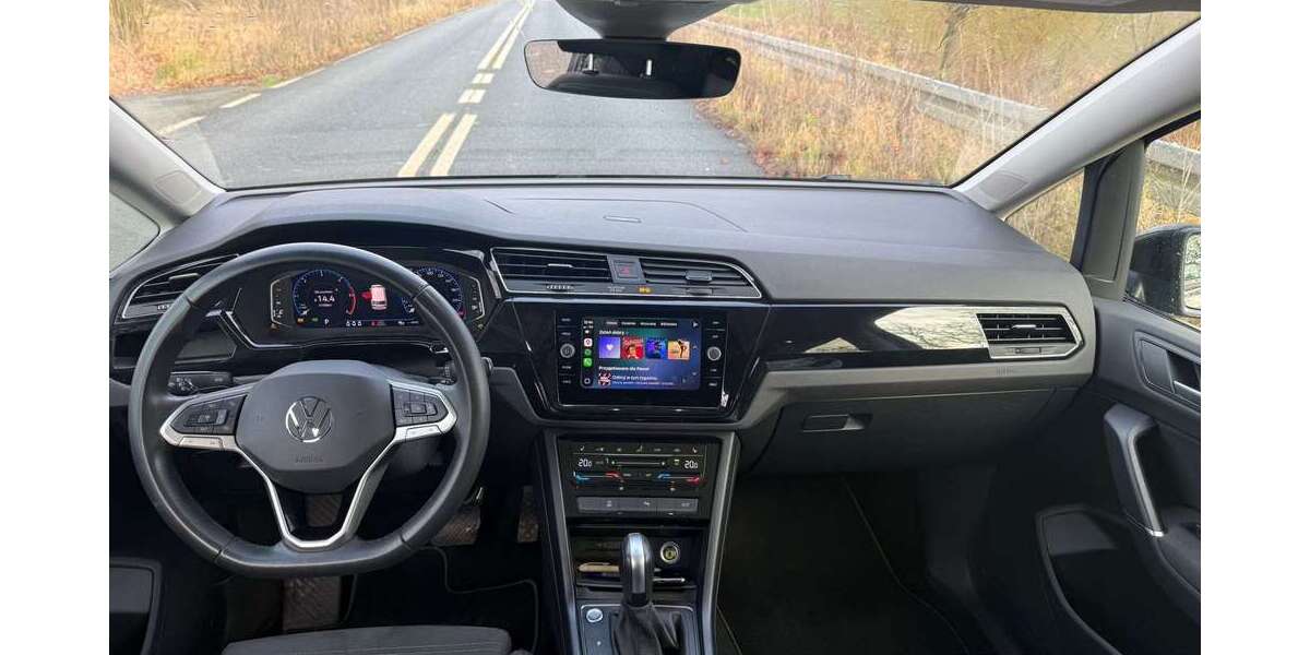 VW Touran 22.640 km 28.000 &euro; Weeze 47652