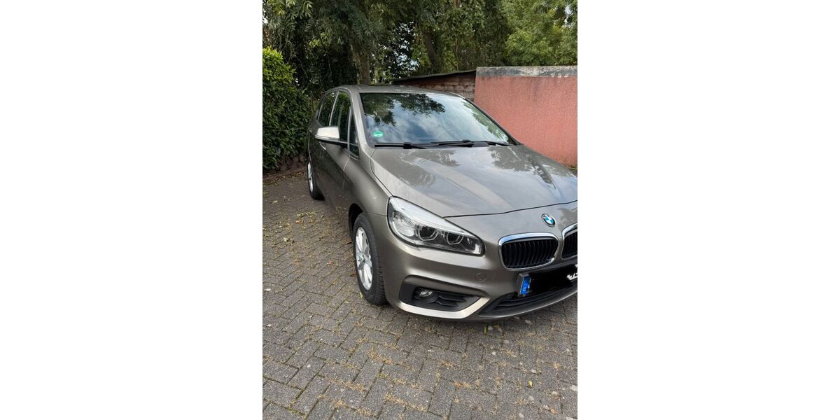 BMW 218 Active Tourer 164.600 km 9.650 &euro; Kerken 47647