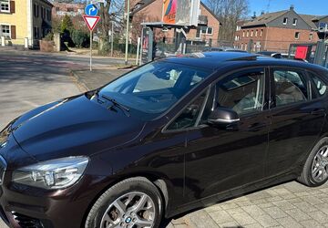 BMW 218 211.000 km 6.999 &euro; Duisburg 47226