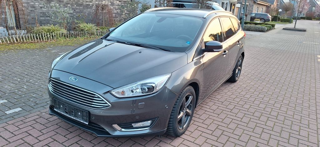 Ford Focus 72.500 km 10.100 &euro; Hamminkeln 46499