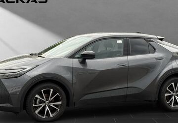Toyota C-HR 11.930 km 26.450 &euro; Wesel 46485