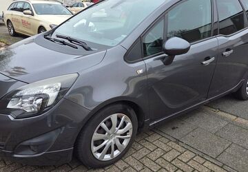 Opel Meriva 167.000 km 4.500 &euro; Dinslaken 46539