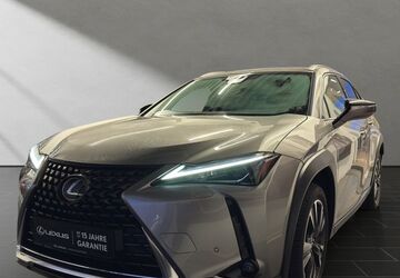 Lexus UX 19.946 km 30.990 &euro; Wesel 46485
