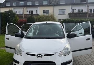 Hyundai i10 111.655 km 1.600 &euro; Oberhausen 46045
