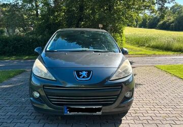 Peugeot 207 155.650 km 2.100 &euro; Wesel 46487