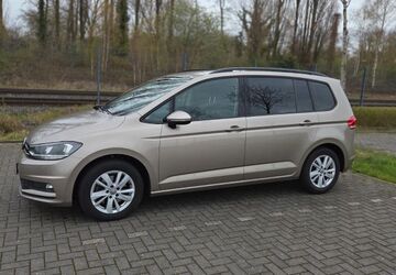 VW Touran 161.600 km 17.000 &euro; Geldern 47608