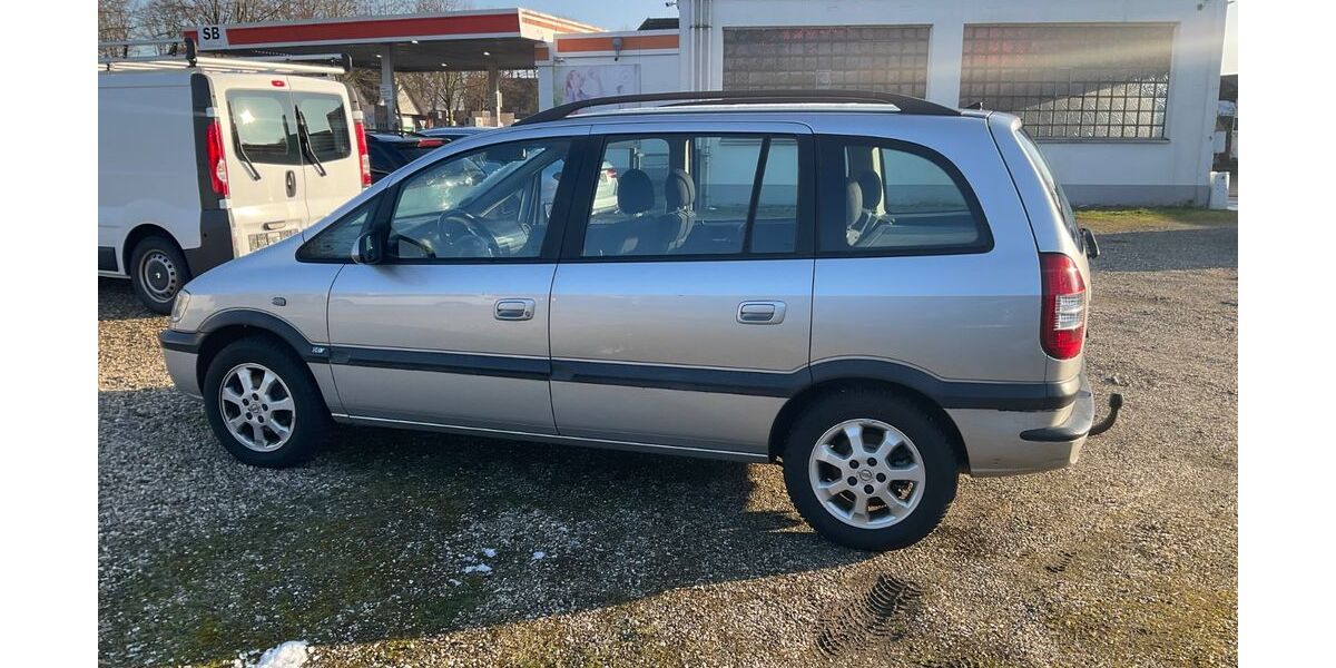 Opel Zafira 303.000 km 2.490 &euro; Kalkar 47546