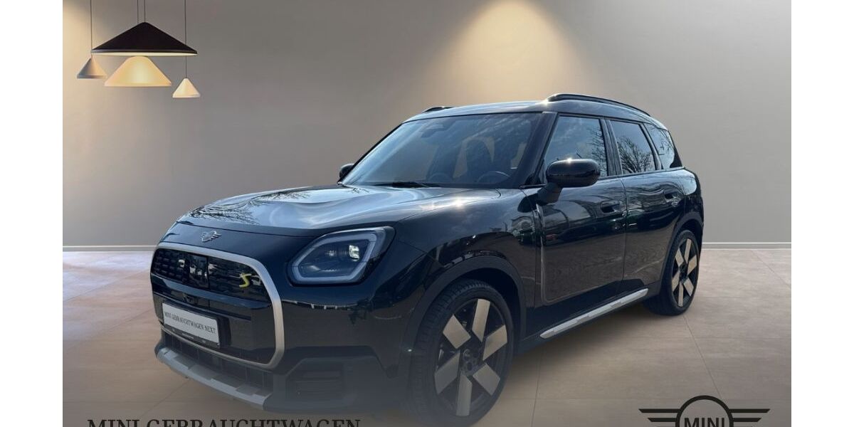 Mini Countryman SE (Cooper) 23.184 km 38.562 &euro; Bocholt 46395