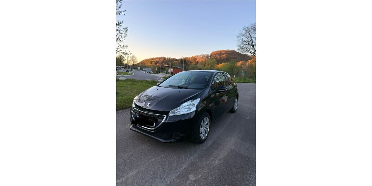 Peugeot 208 47.918 km 7.299 &euro; Duisburg 47259