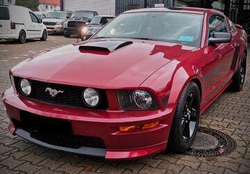 Ford Mustang 160.000 km 17.400 &euro; Wesel 46483