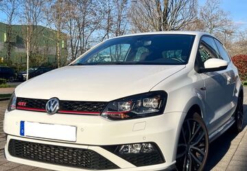 VW Polo 71.500 km 14.299 &euro; Duisburg 47058
