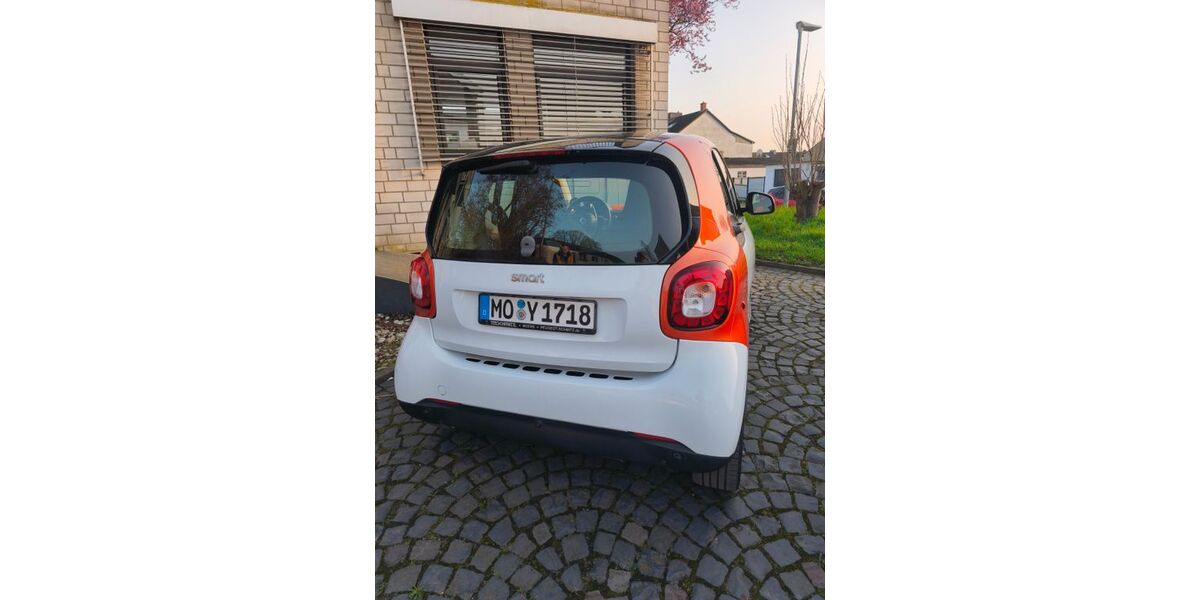 Smart ForTwo 95.000 km 7.700 &euro; Moers 47441