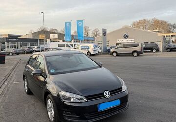 VW Golf 177.000 km 8.900 &euro; Wesel 46485