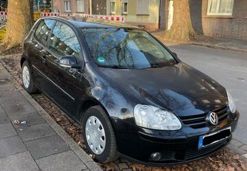 VW Golf 184.000 km 2.300 &euro; Duisburg 47139